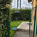 V Kralovskem Udoli S Predzahradkou Apartment *