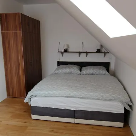 Apartamento V Královském údolí Králŭv Dvŭr