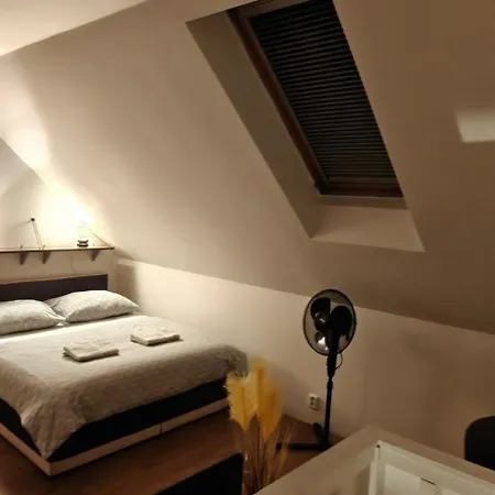 V Kralovskem Udoli S Predzahradkou *