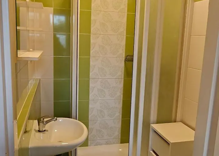 V Kralovskem Udoli S Predzahradkou *