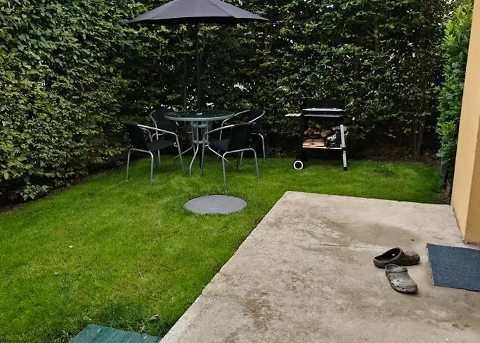 Apartment V Kralovskem Udoli S Predzahradkou *