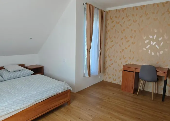 V Kralovskem Udoli S Predzahradkou *